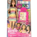 BARBIE SET DE PROFESIONES CON MUÑECA Y NIÑA JCR71